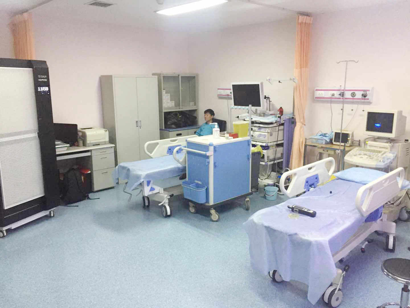 آخرین مورد شرکت موسسه و بیمارستان سرطان دانشگاه پزشکی تیانجین